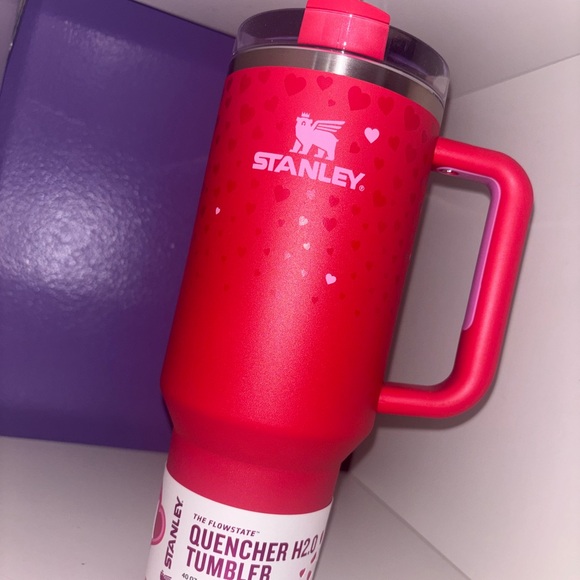 Red Valentine’s Stanley - Picture 4 of 6